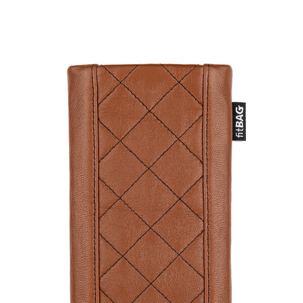 fitBAG Carré Cognac    custom tailored nappa leather sleeve with integrated MicroFibre lining